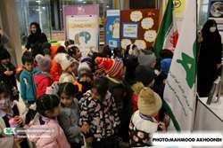 غرفه‌ی کانون میزبان مخاطبان در نمایشگاه دستاوردهای پژوهش، فناوری و فن بازار سیستان و بلوچستان